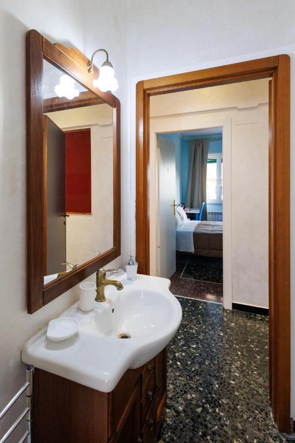 Casa Vittoria Di San Martino Affittacamere เจนัว ภายนอก รูปภาพ